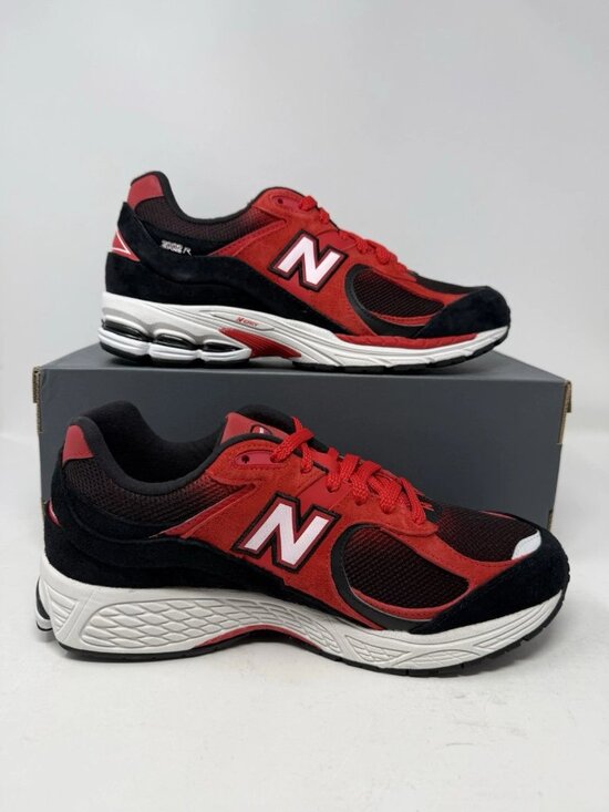 Men\'s New Balance 2002R Shoes Sneakers - True Red Black U2002RZA